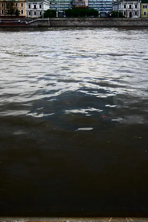 The Moskva river: nine times across. Кадр 3