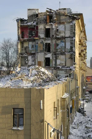 Eviction (never to return). Кадр 8