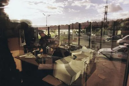 Day of the Road-Station Service. Кадр 1
