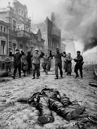 Военные фотографии А.Морозова. Кадр 1