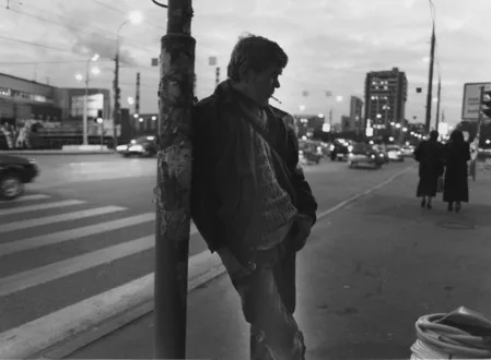 The street’s character. Кадр 8