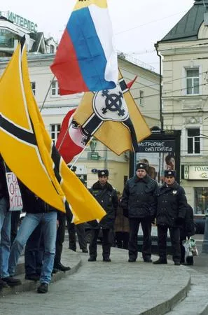 Митинг Скинхедов. Кадр 4