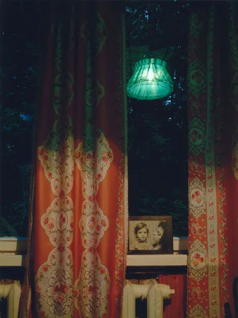 Light in the window. Кадр 5
