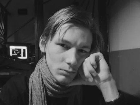 We are the children of the street coffe-shops. Кадр 2