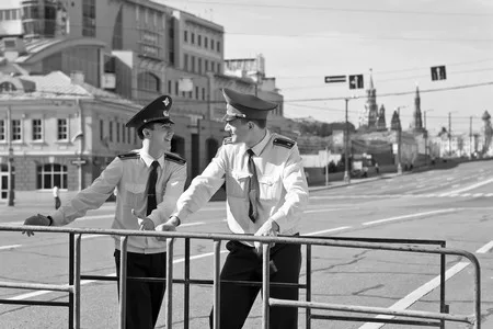 The man in the city. Moscow sketches. Кадр 2