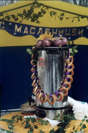 Масленица в Хамовниках. Девичье поле. Кадр 7