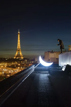 Private moon. Journey to Paris. Кадр 1