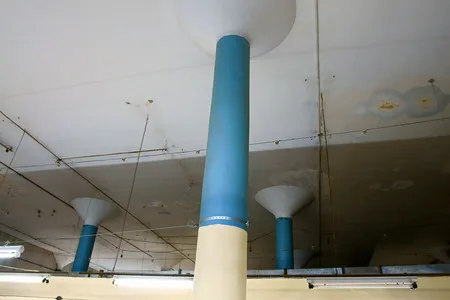 Constructivism masterpieces. Textile institute hostel. Кадр 3