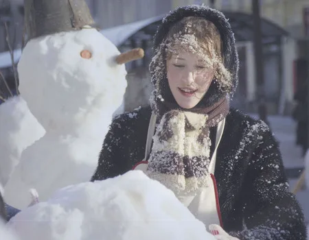 Snow people. Кадр 16