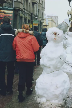 Twilight of snowballs. Кадр 2