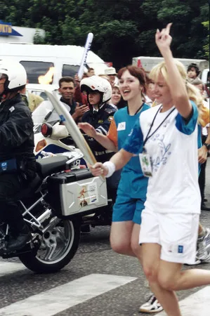 July 3, 2004. Moscow meets the Olympic fire. Кадр 5