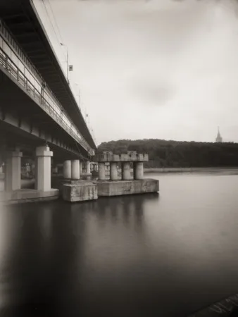 Subway bridge “Vorobievy Gory”. Кадр 6