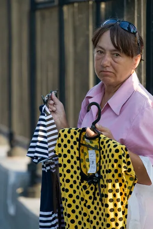 Chronicle of the street trading. Кадр 5