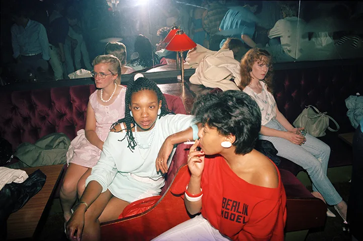 Britain in the 80s. Кадр 14