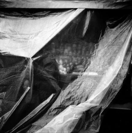 Streets in portraits. Sellers. Кадр 7