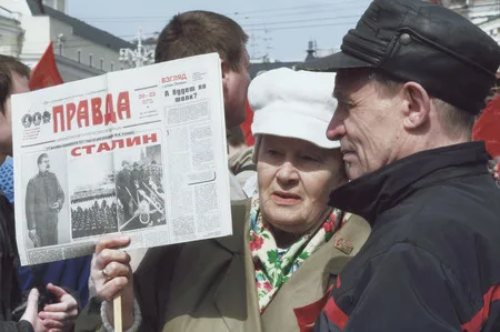 Forever young or in the red light. Кадр 6