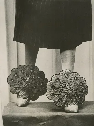 Les Années folles. Фотография, костюмы и обувь из коллекции Shoe Icons. Кадр 4