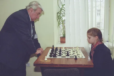 Шахматисты. Кадр 4