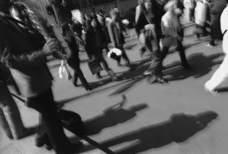 Melodies of the Moscow streets. Кадр 5
