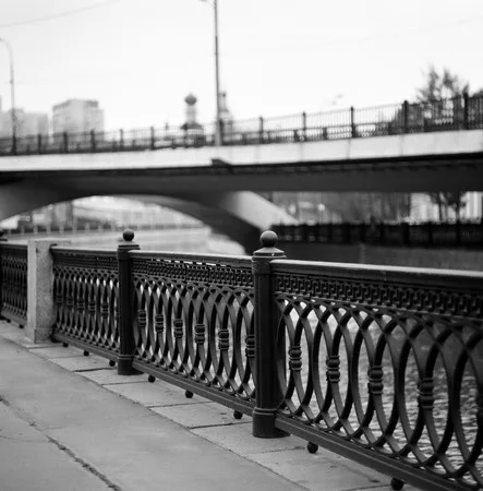 City. The river. The river-front. Кадр 7