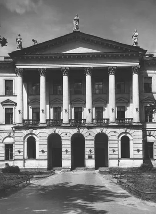Leningrad. Кадр 4