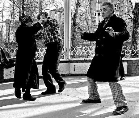 Московское танго. Кадр 1