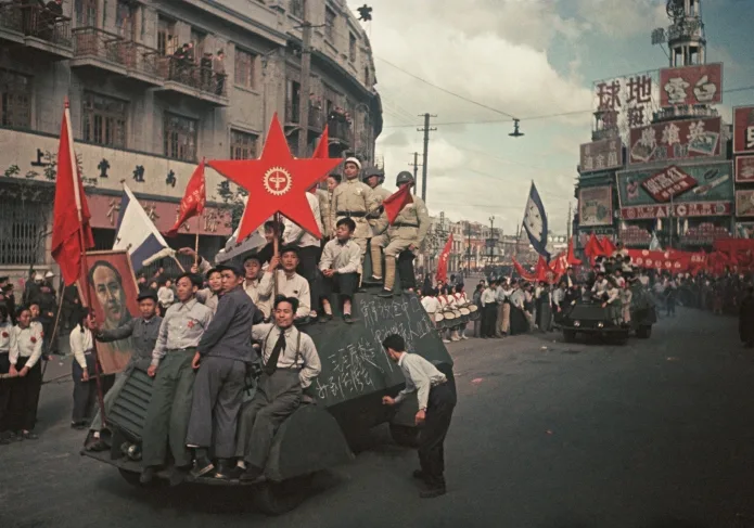 Я ощущал мир как данность. Ретроспективная фотовыставка легендарного кинооператора Владислава Микоши. 1920-1970. Кадр 8