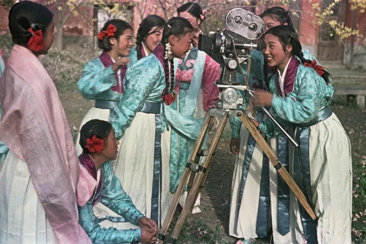Я ощущал мир как данность. Ретроспективная фотовыставка легендарного кинооператора Владислава Микоши. 1920-1970. Кадр 7