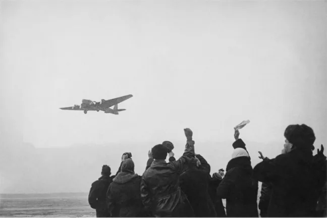 Я ощущал мир как данность. Ретроспективная фотовыставка легендарного кинооператора Владислава Микоши. 1920-1970. Кадр 4