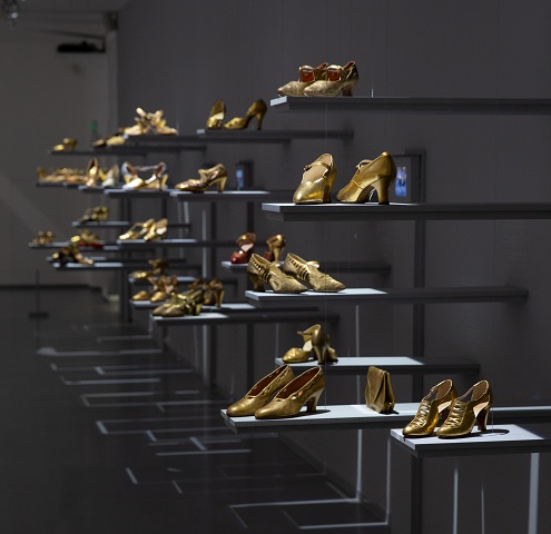 Les Années folles. Фотография, костюмы и обувь из коллекции Shoe Icons. Открытие, кадр 3