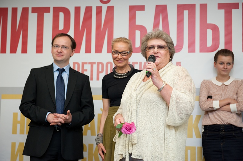 Ретроспектива. Открытие, кадр 5