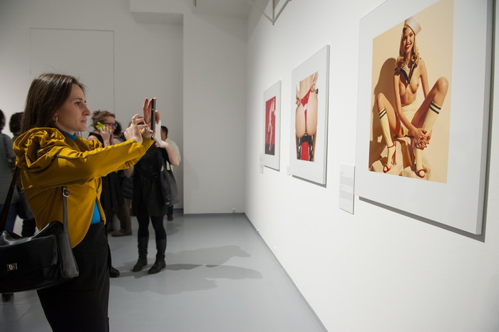 Календарь Пирелли 2015. Фотограф Стивен Мейзел. Открытие, кадр 1