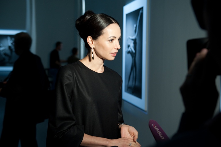 Diana Vishneva through the lens of Patrick Demarchelier. Открытие, кадр 3